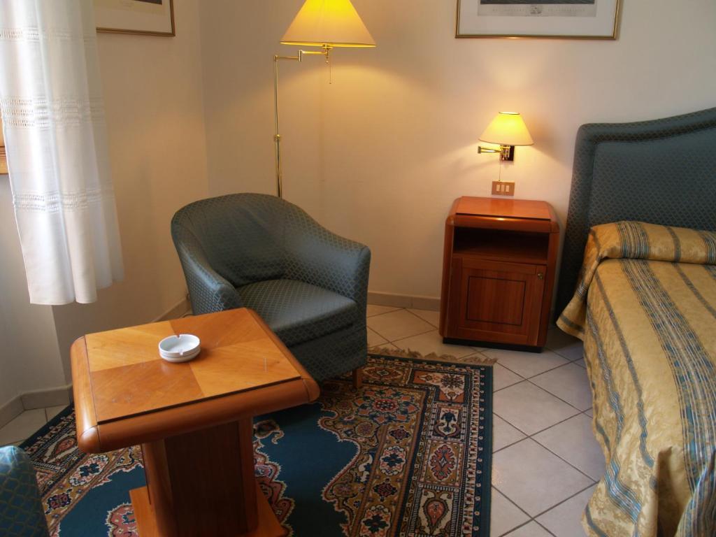 Albergo Roma Casciana Terme Rum bild